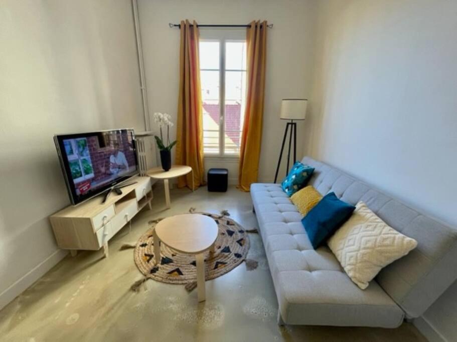 Apartment Sweet *