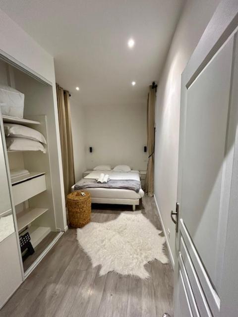 Apartment Sweet *